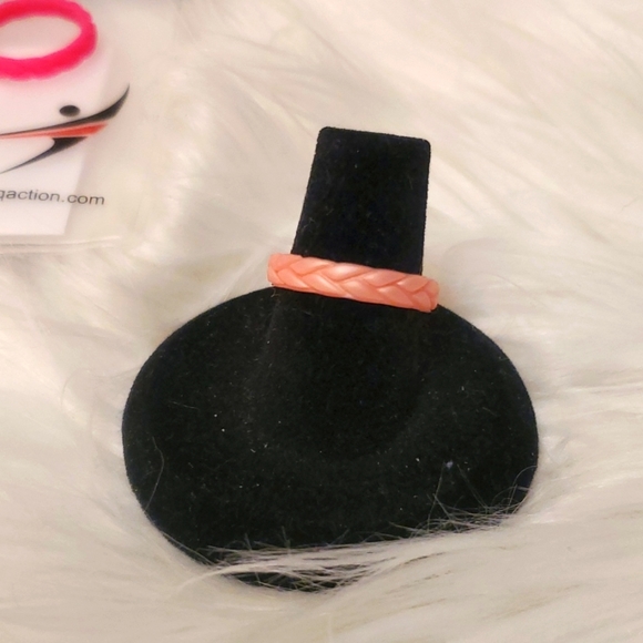 Set of 2 Silicone Rings/Bands - Picture 3 of 3